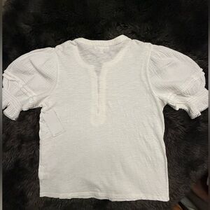 NWT 🆕✅ Design History White Textured Henley Short Sleeve Top Size M